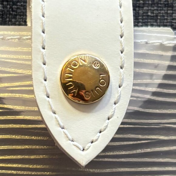 Auth RARE Louis Vuitton Vintage White Translucent Clear Epi Plage Snap Pouch - Picture 9 of 11